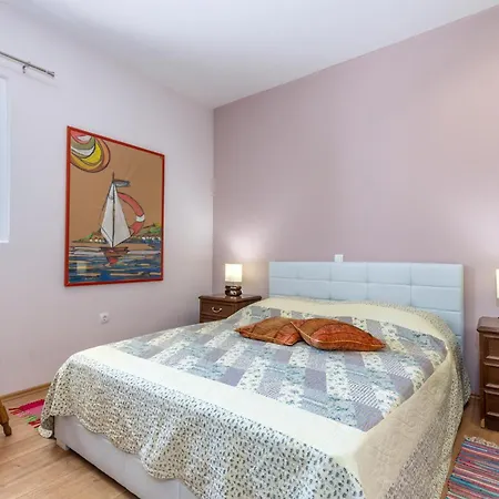 Holiday home 3 Bedroom Beautiful In Gata